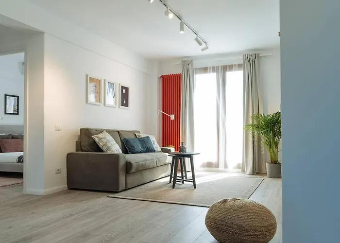 Sunny 2br Flat - Old Town View * Bukareszt