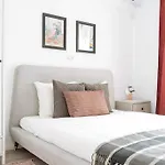 Sunny 2br Flat - Old Town View *