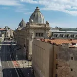Sunny 2br Flat - Old Town View