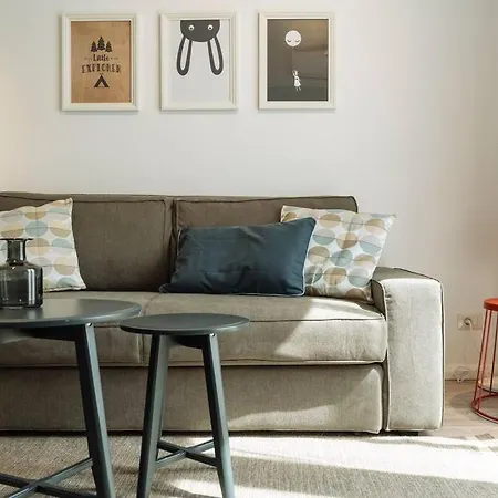 Daire Sunny 2br Flat - Old Town View Bükreş