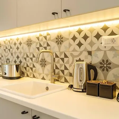 דירה Sunny 2br Flat - Old Town View