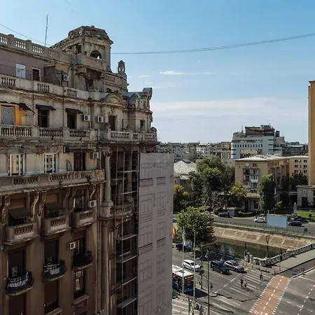 Sunny 2br Flat - Old Town View