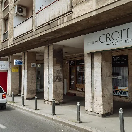 Sunny 2br Flat - Old Town View