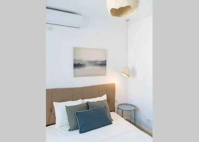 Sunny 2br Flat - Old Town View Apartamento