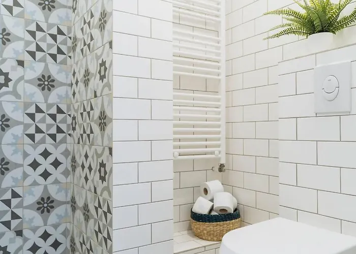 Sunny 2br Flat - Old Town View Apartman *