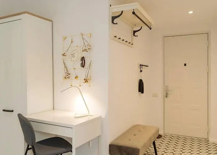 Lägenhet Sunny 2br Flat - Old Town View