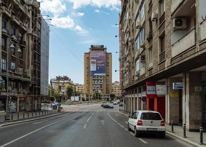 Sunny 2br Flat - Old Town View Апартаменти *