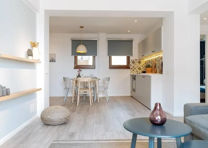 Appartement Sunny 2br Flat - Old Town View